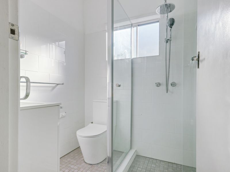 Lake Front Home Relax Unwind