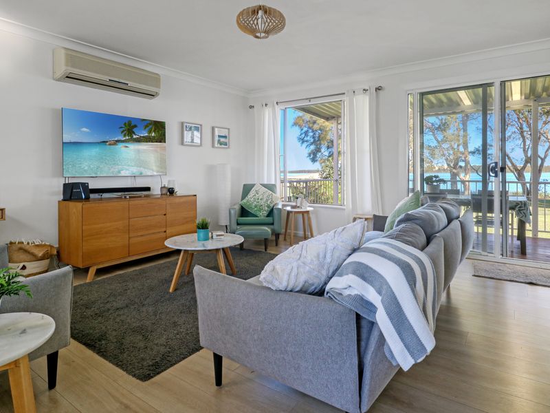 Lake Front Home Relax Unwind