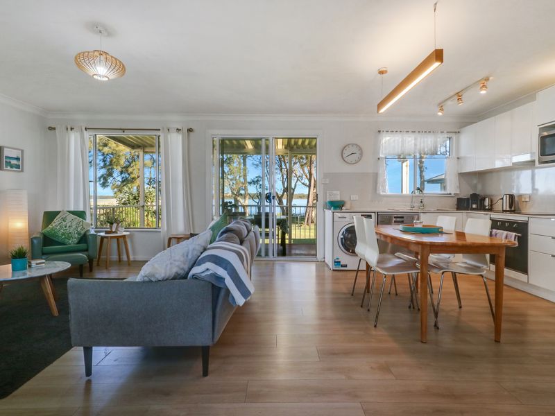 Lake Front Home Relax Unwind