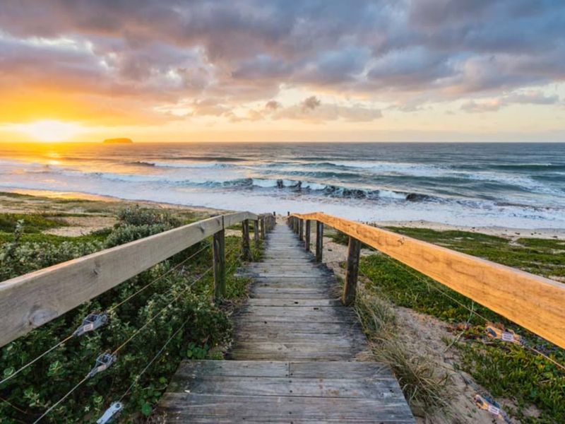 Lake Front Home Relax Unwind