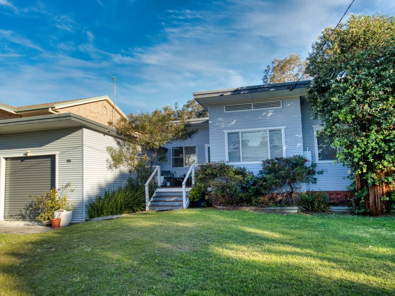 Lake Front Home Relax Unwind