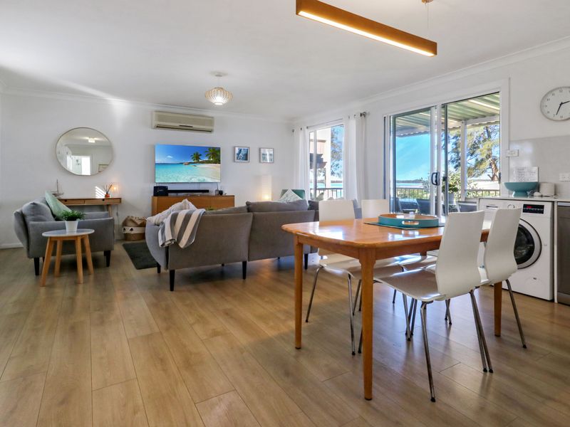 Lake Front Home Relax Unwind