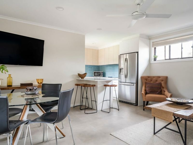 Oak Retreat Bliss by the Beach