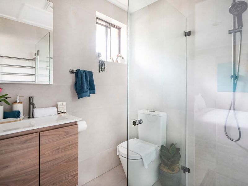 Oak Retreat Bliss by the Beach