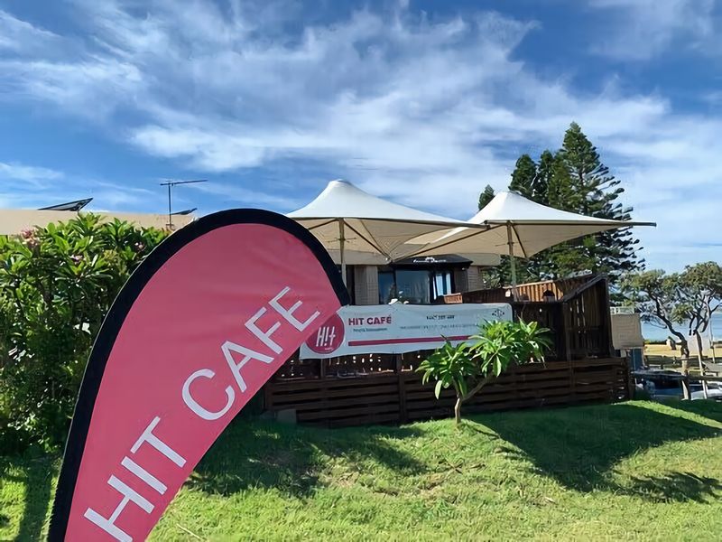 Oak Retreat Bliss by the Beach