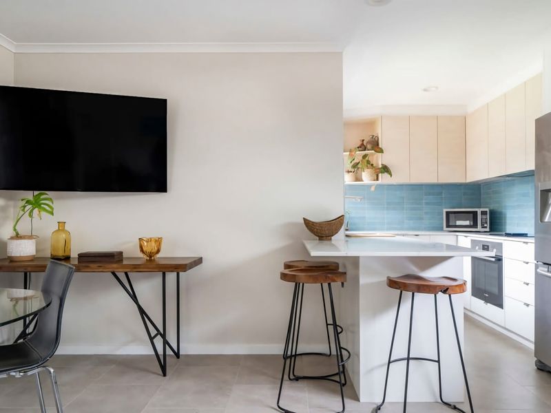 Oak Retreat Bliss by the Beach