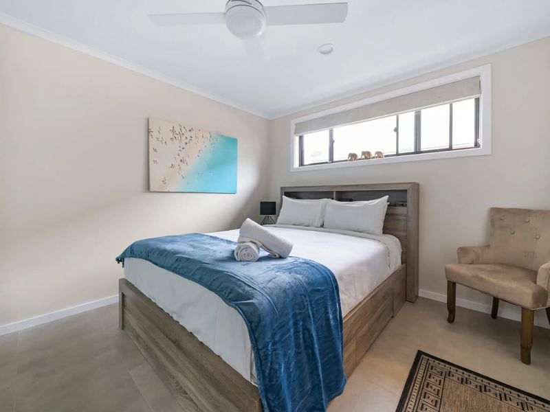 Oak Retreat Bliss by the Beach