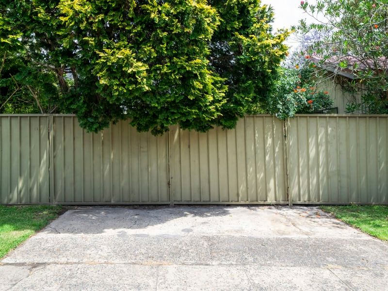 Oak Retreat Bliss by the Beach