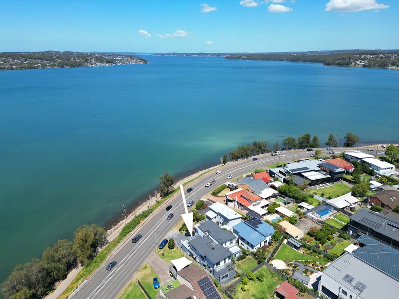 Speers Point Lakeviews on The Esplanade