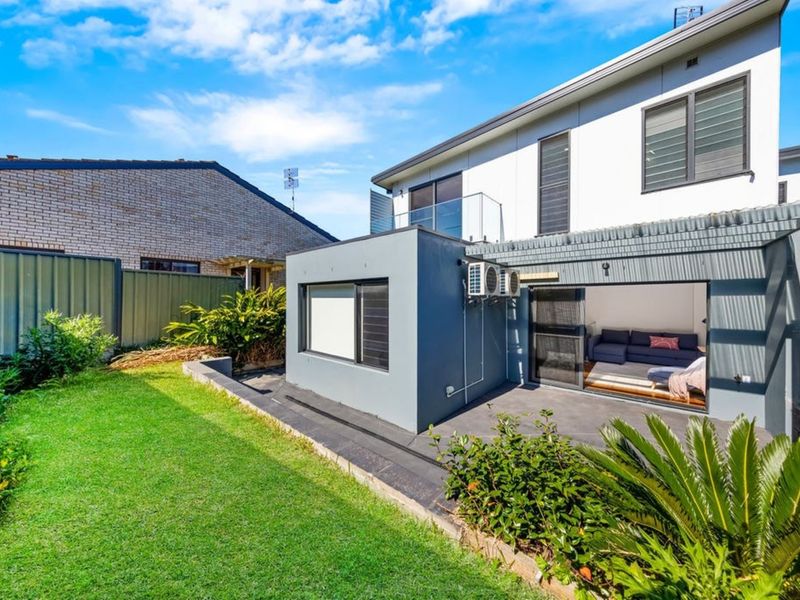 Speers Point Lakeviews on The Esplanade