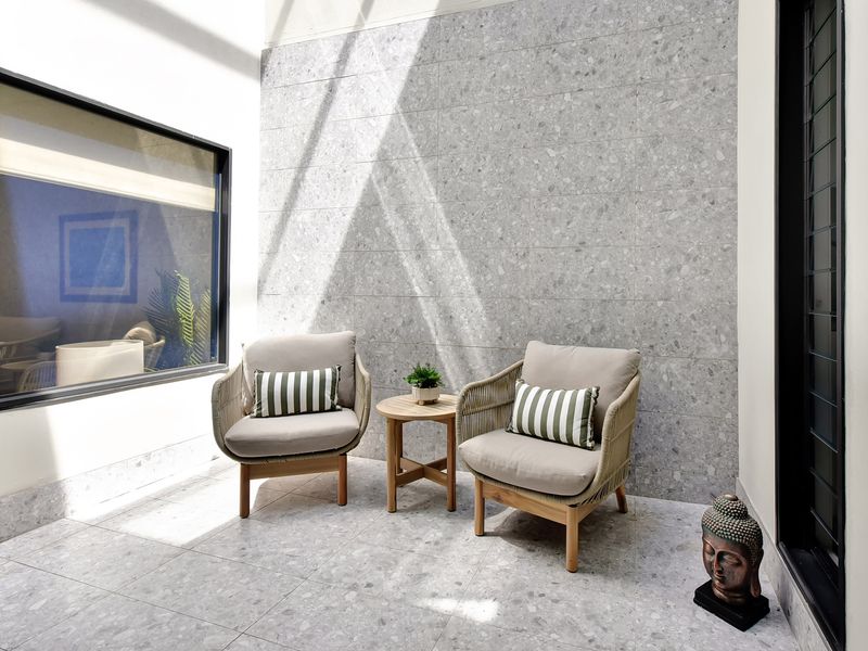 Speers Point Lakeviews on The Esplanade