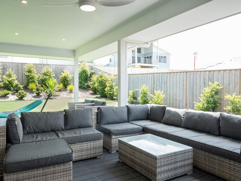Your perfect spot for slow afternoons and good company
