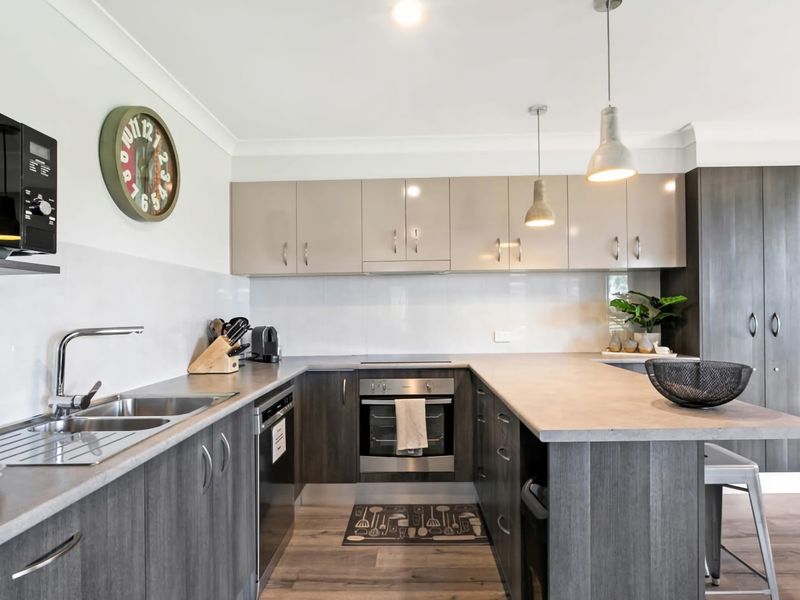 Hitters Paradise Stay Play