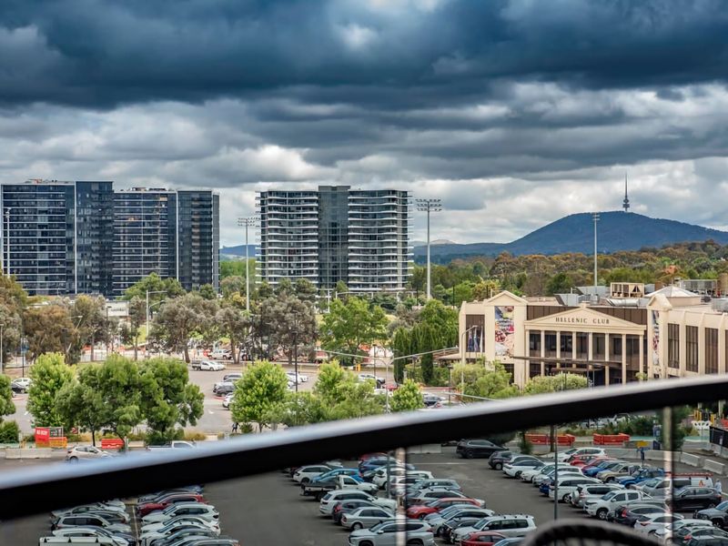 Modern City Escape Phillip ACT