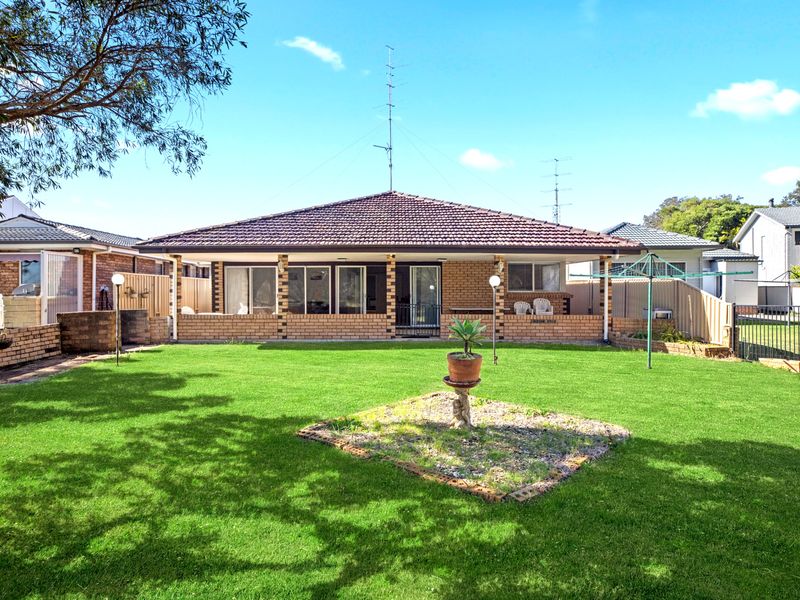 Budgewoi Waterfront Haven