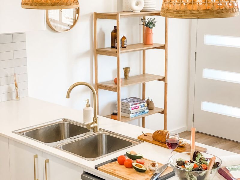 Coast and Roast – Sunny Shell Cove Escape