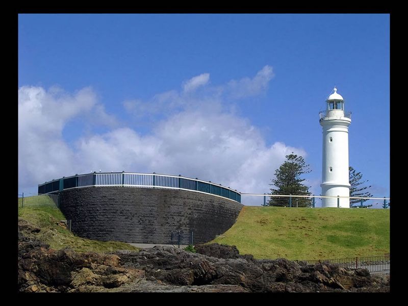 Coast and Roast – Sunny Shell Cove Escape