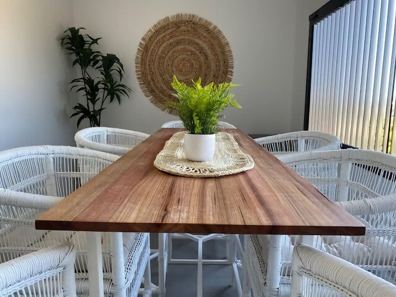 Coast and Roast – Sunny Shell Cove Escape