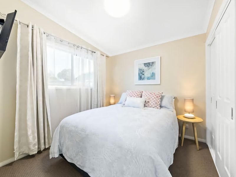 Umina Myrtle Bungalow Sleeping 4 Guests