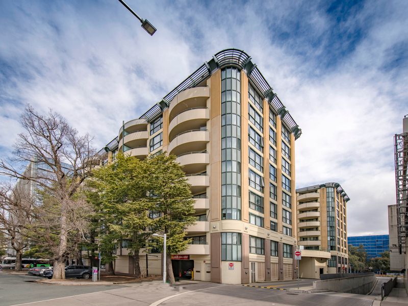Braddon Bliss: Sleek Apartment Near Attractions
