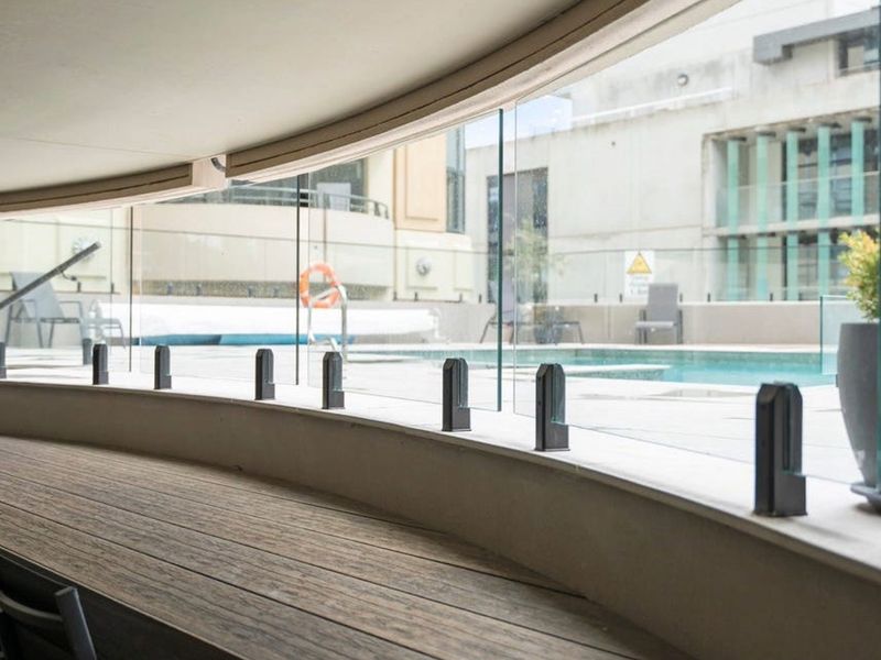 Braddon Bliss: Sleek Apartment Near Attractions