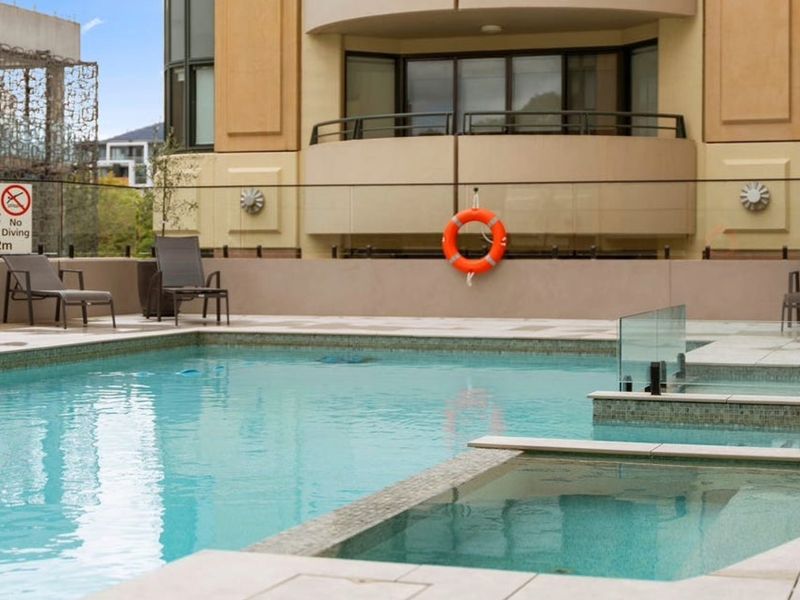 Braddon Bliss: Sleek Apartment Near Attractions