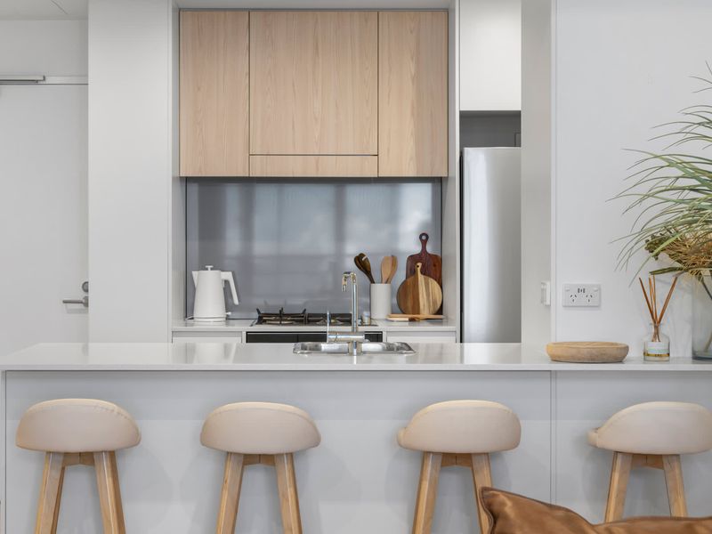 Coastal Chic – Modern Retreat Newcastle Beach