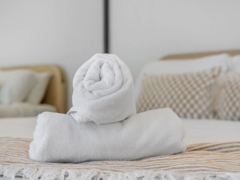 Coastal Chic – Modern Retreat Newcastle Beach