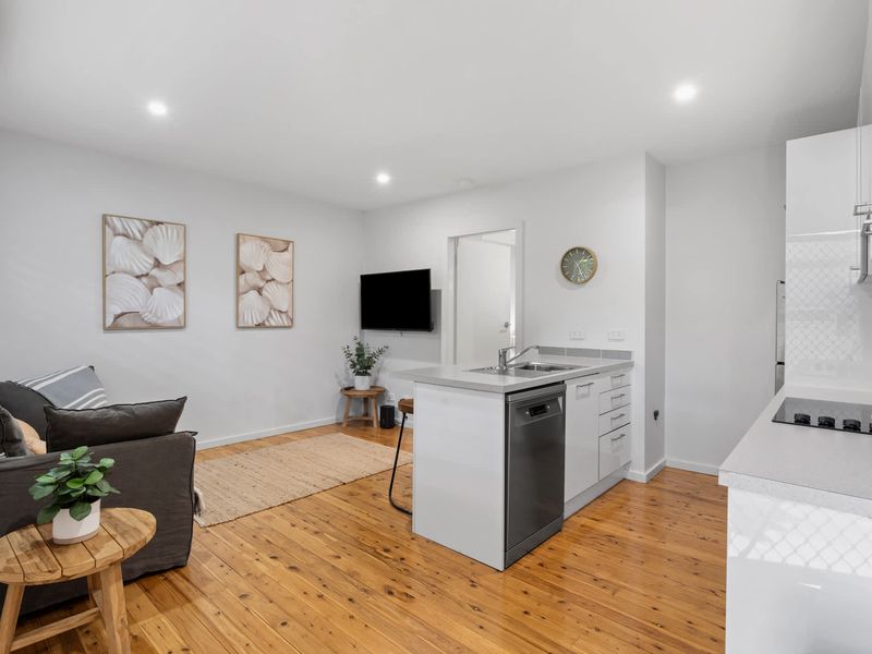 Beach & Brew-Modern 1-Bedroom in Trendy Merewether