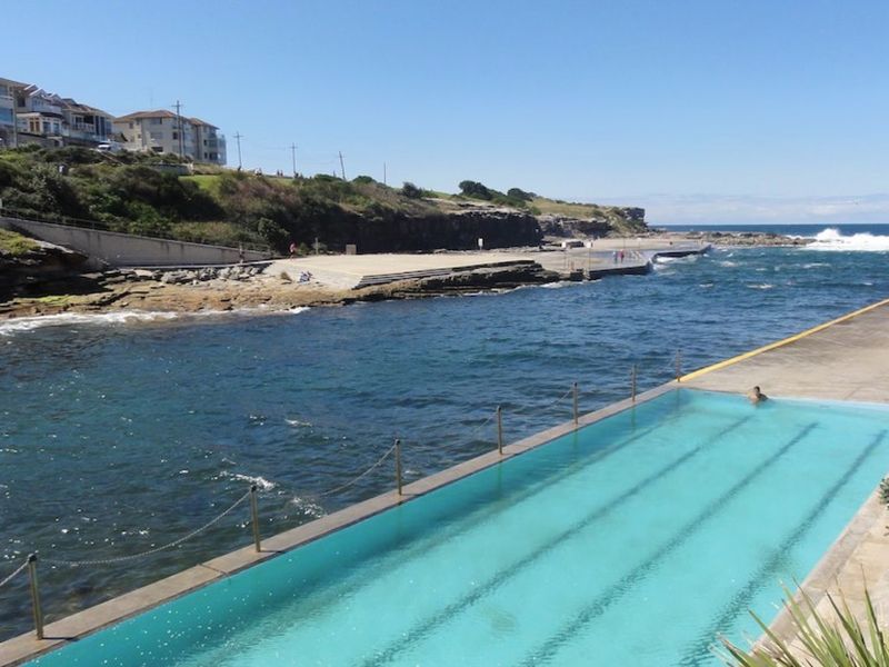 Two minute walk to Clovelly beach