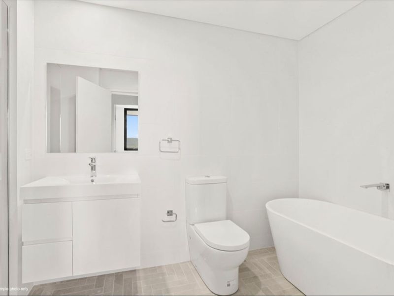 Bright & Breezy Lakeview Retreat in Shellharbour