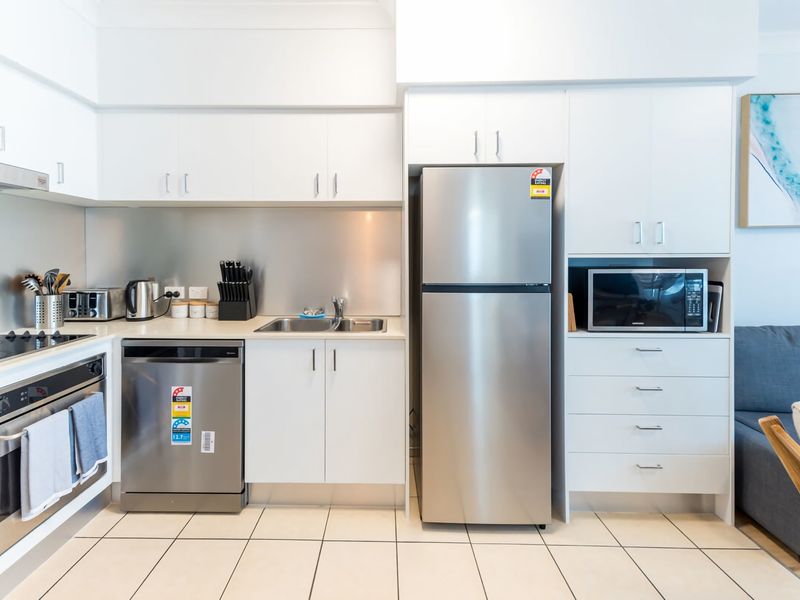 Sleek, bright, and modern. Your perfect kitchen setup for easy cooking and cleanup.