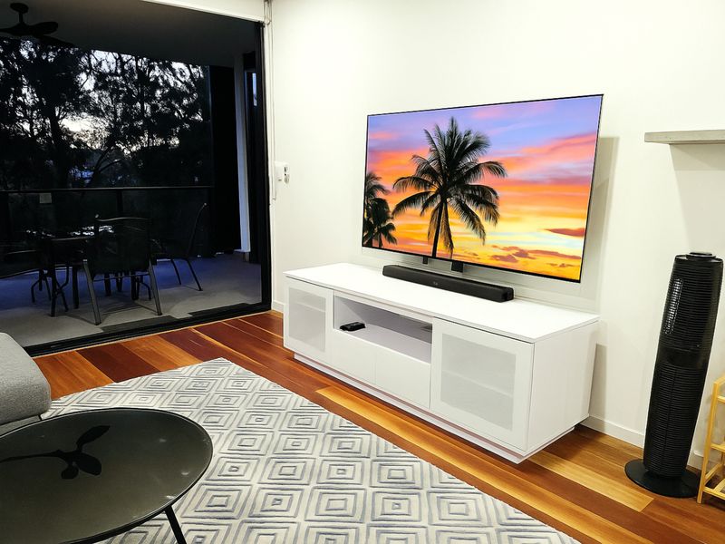 Equipped with flatscreen TV and soundbar for entertainment