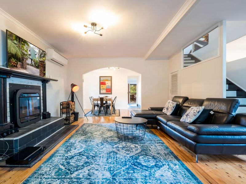 Whispering Leaves Tamborine Mountain