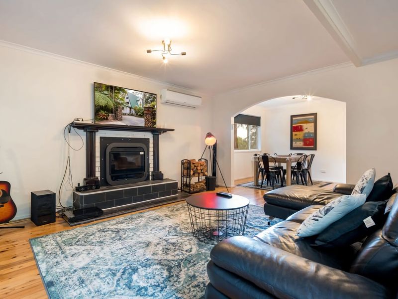 Whispering Leaves Tamborine Mountain