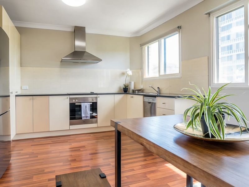 Inner City Pad Indooroopilly