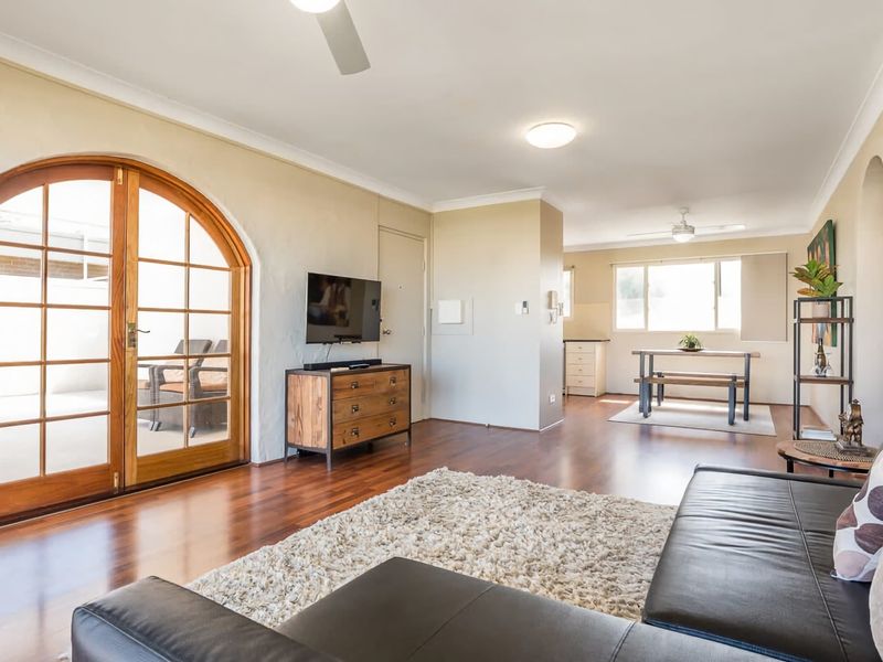 Inner City Pad Indooroopilly