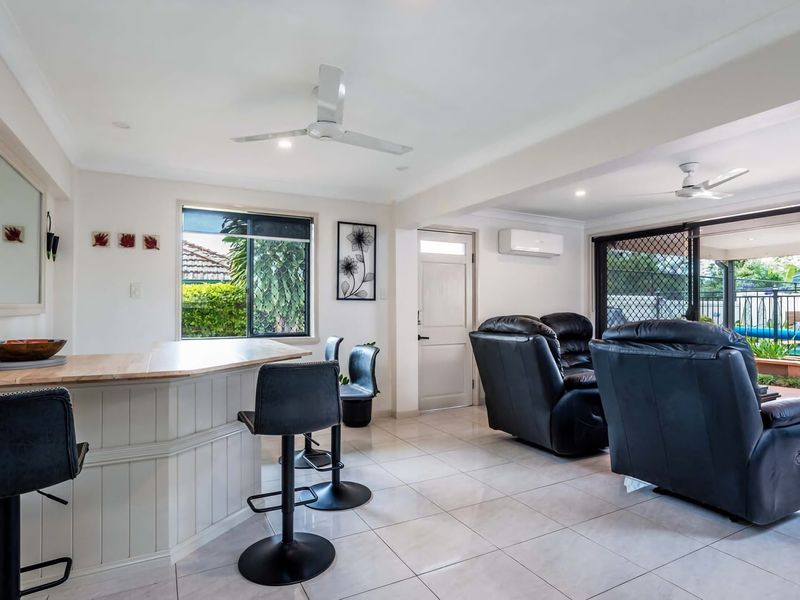 Light and airy open-plan concept