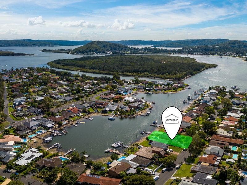 Aqua Vista Retreat Pool, Jetty & Fun