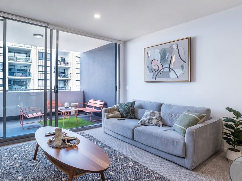 Enjoy stunning views from the large balcony, soak up the sun in the rooftop pool, or fire up the BBQ in the common area.