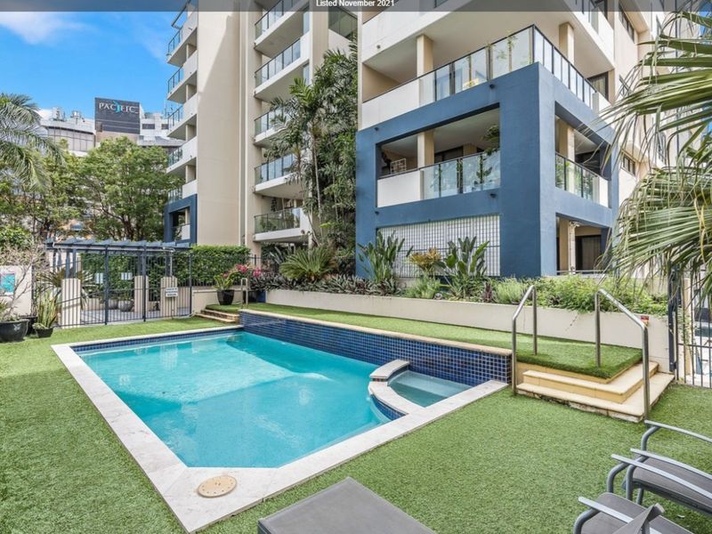 Central Springs Haven – Pool & Parking