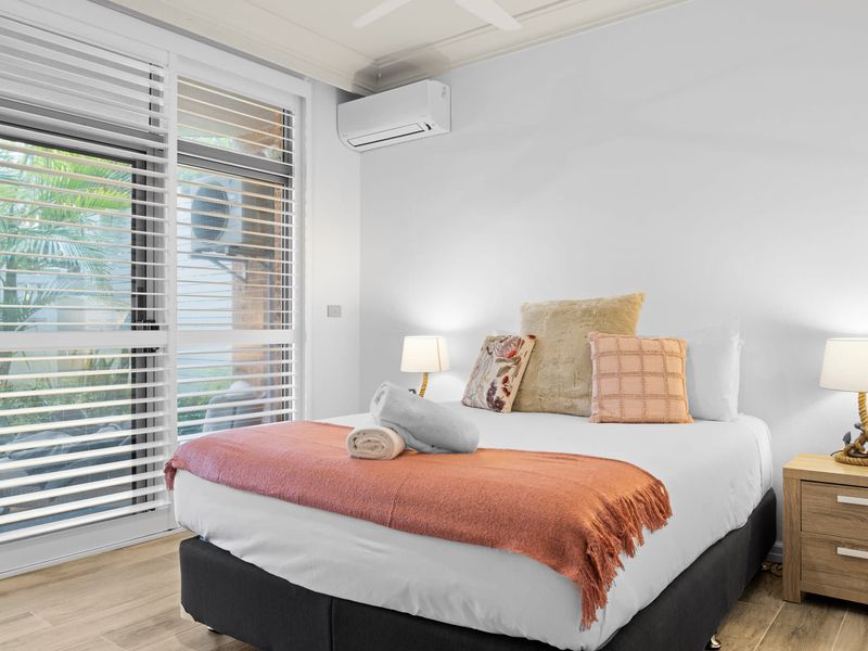 Blissful Direct Beach Access Pet-Friendly