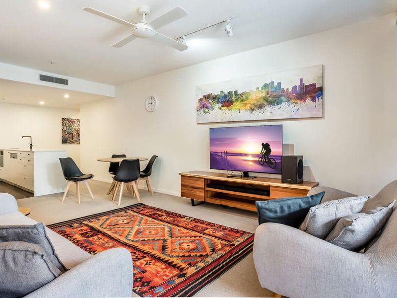 This home is perfectly located in the heart of South Brisbane, as soon as you step out of the front door and onto the street, you'll be greeted with a huge variety of restaurants, entertainment and many things the city has to offer!