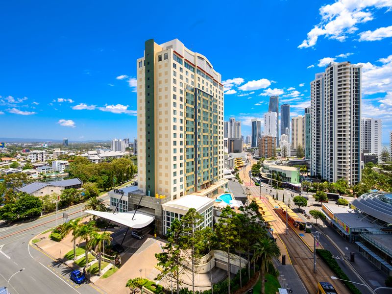 The perfect backdrop for your Gold Coast stay. Enjoy the magnificent surrounding views from dawn till dusk.