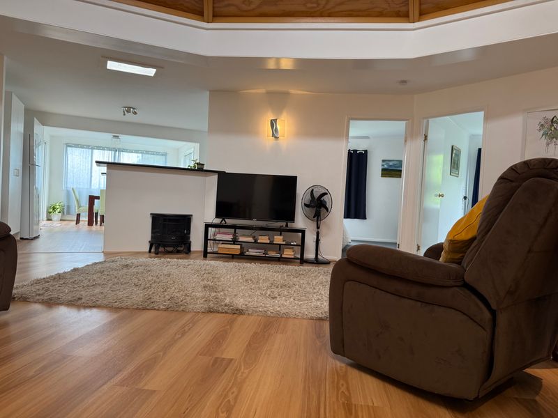 Tri-Living with Coastal Views Tamborine Mountain