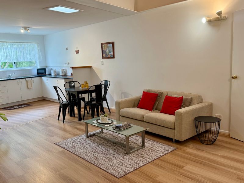 Tri-Living with Coastal Views Tamborine Mountain