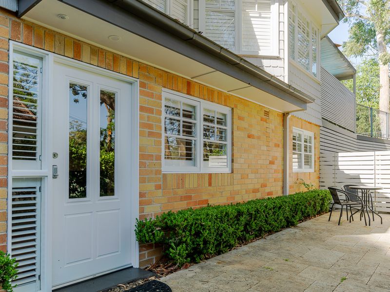 Greenwich Treasure – Moments from RNSH St Leonards