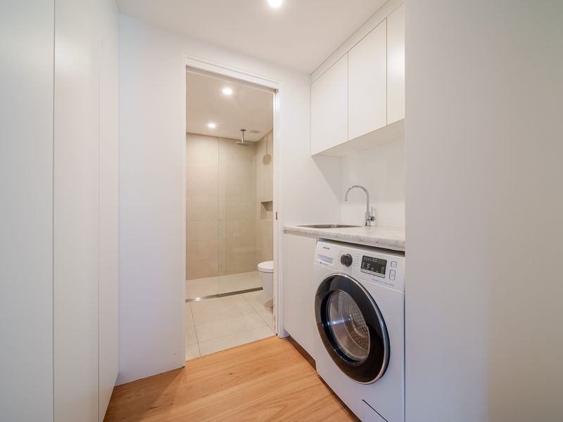 Greenwich Treasure – Moments from RNSH St Leonards