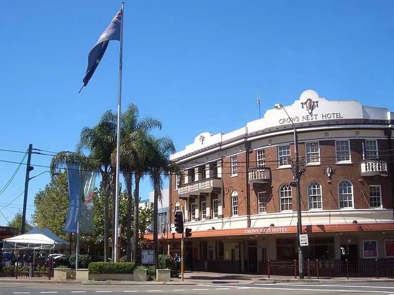 2BDR Brand New Apt Moments from RNSH St Leonards