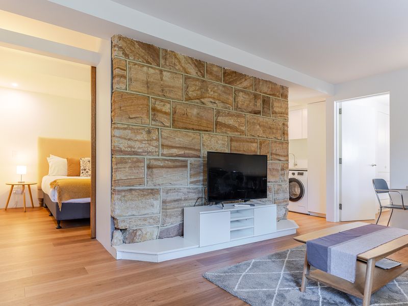 Greenwich Treasure – Moments from RNSH St Leonards